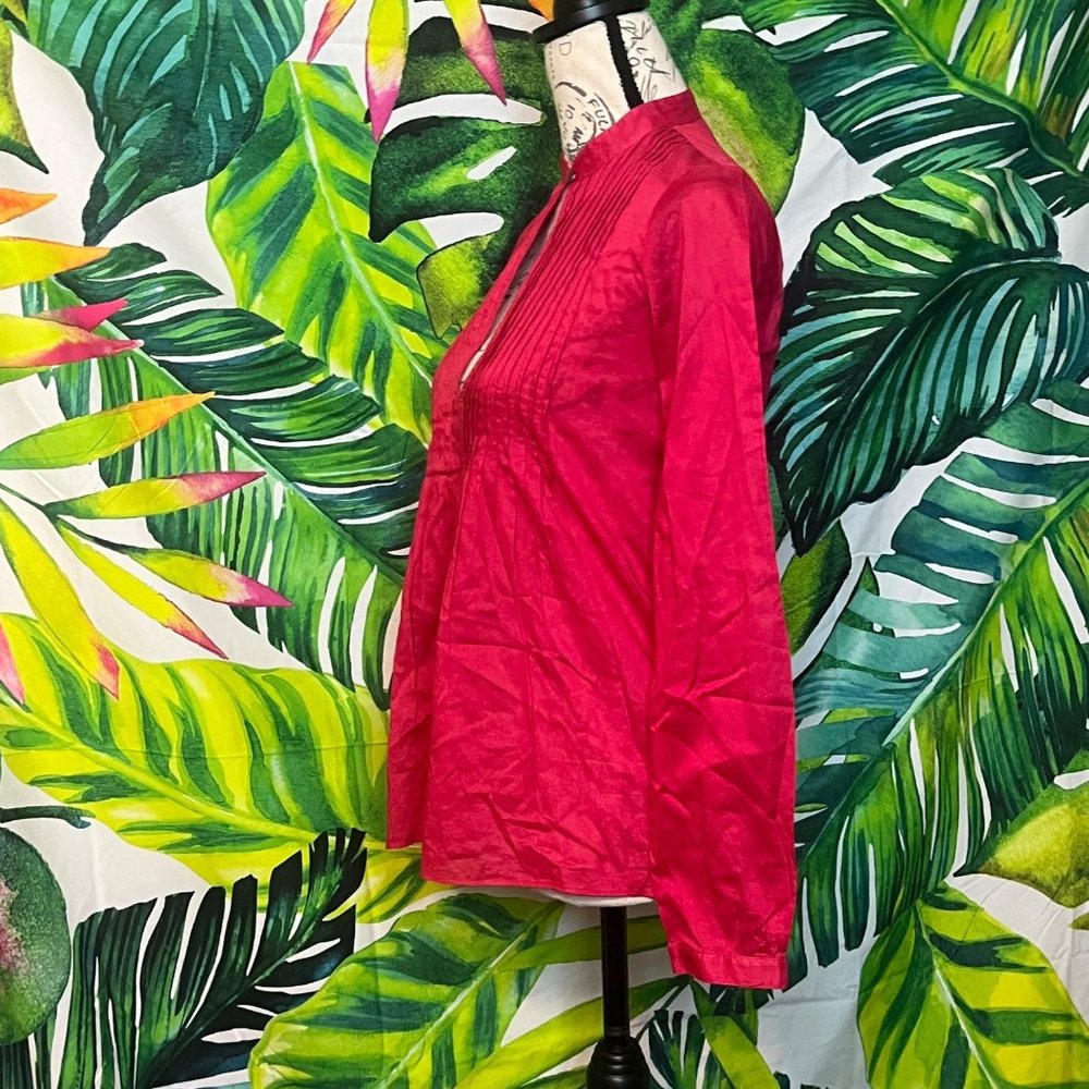 Theory Xs Raspberry Red Pleated Keyhole Button Ne… - image 4